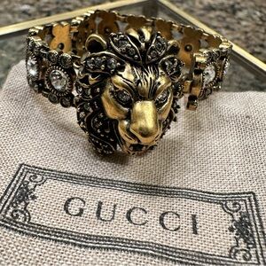 GUCCI Crystal and Rich Gold Lionhead Bracelet 🦁 🏆 Authentic EUC